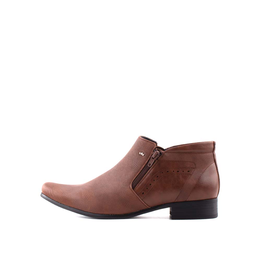 LR LARRIE Men Brown Classy Vintage Styled Slip On Boots