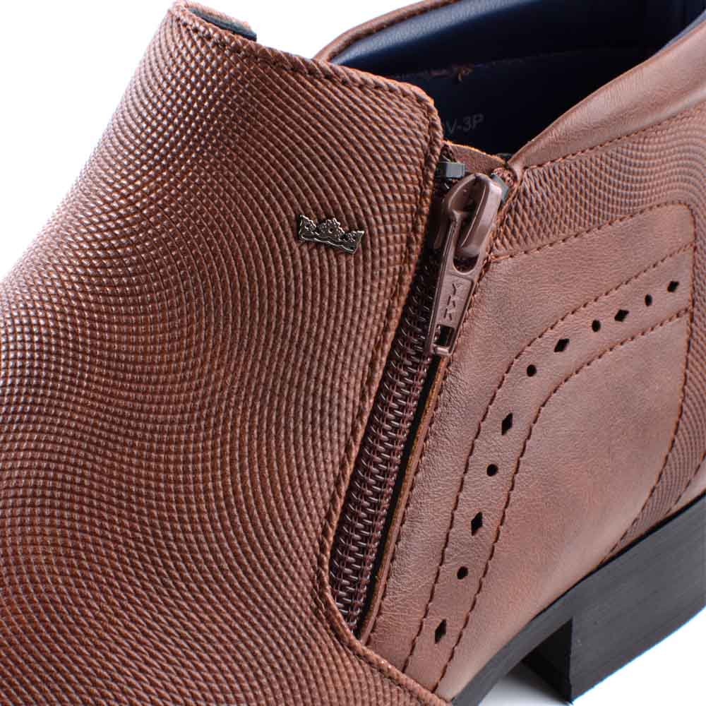 LR LARRIE Men Brown Classy Vintage Styled Slip On Boots - Image 4