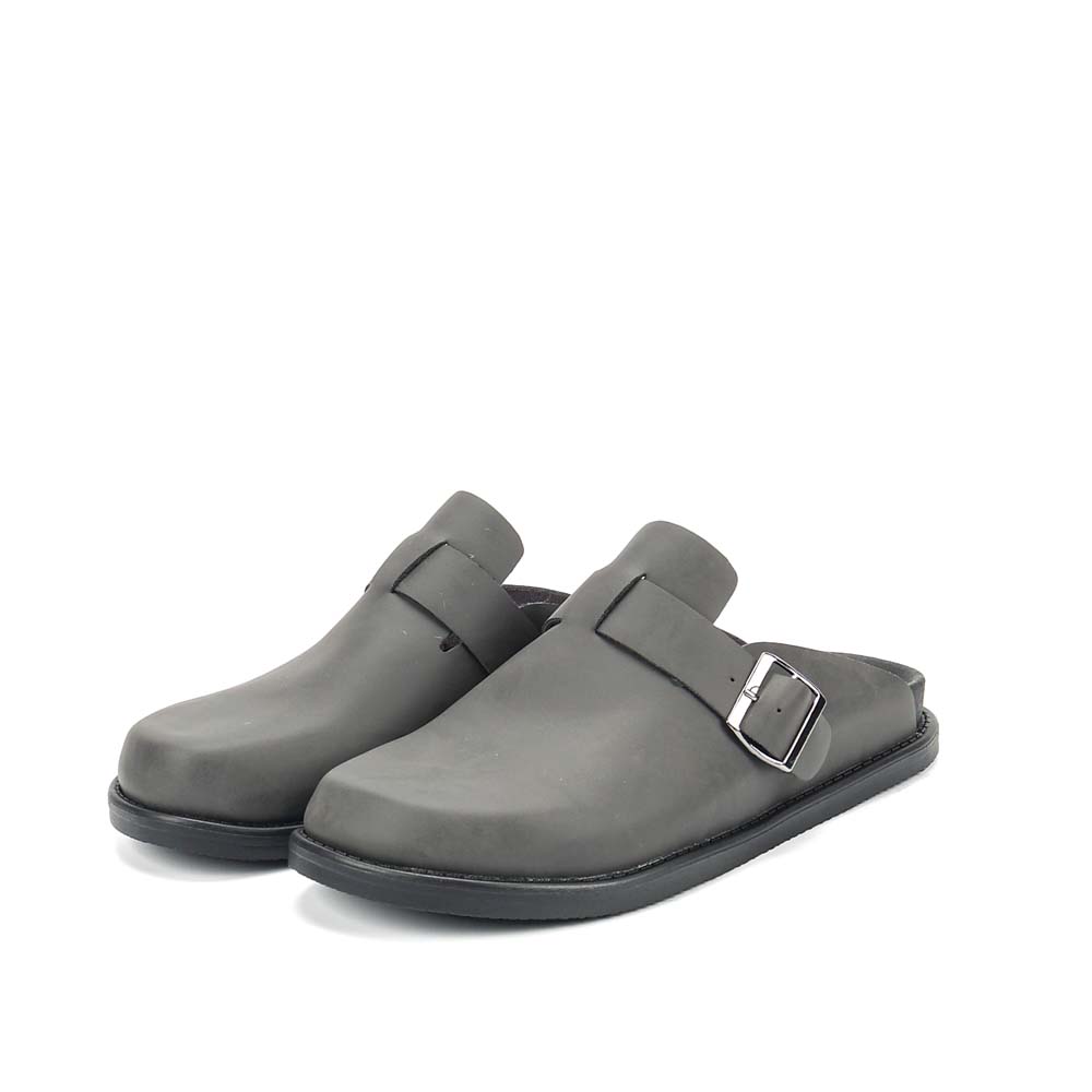 LARRIE Men Black Closed Toe Buckled Casual Clogs 592510-TH1SV-1P-BLACK - Image 7