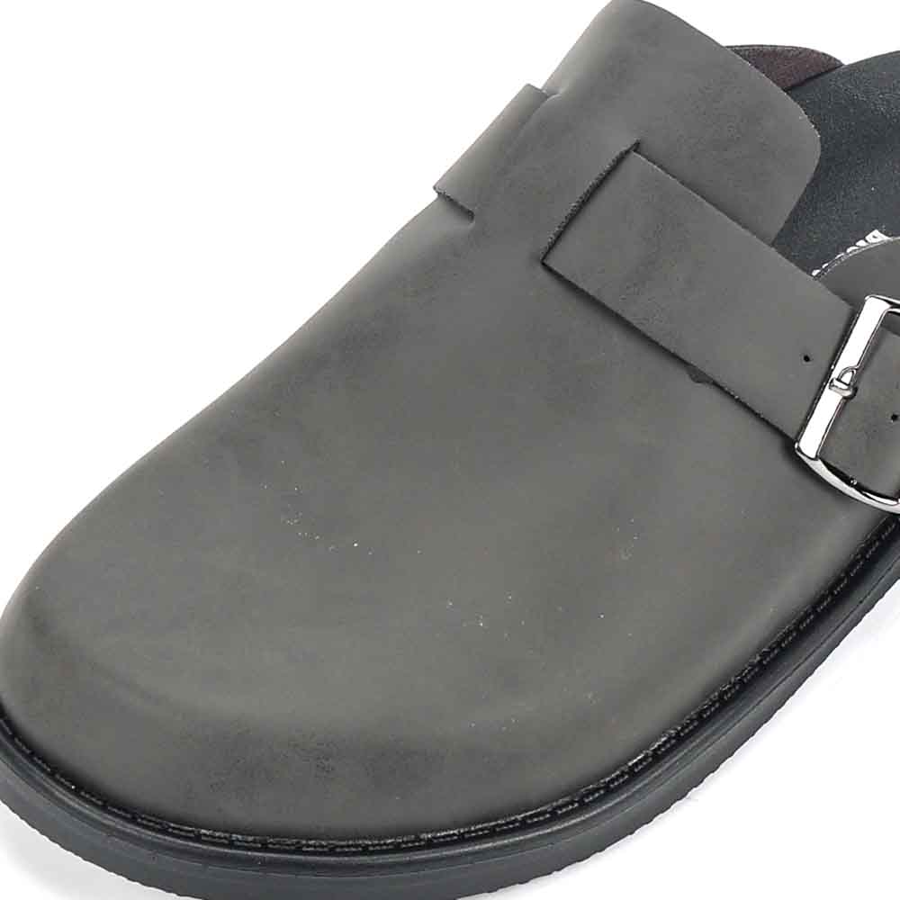 LARRIE Men Black Closed Toe Buckled Casual Clogs 592510-TH1SV-1P-BLACK - Image 5