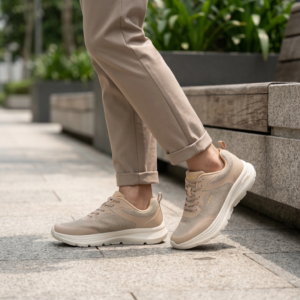 LARRIE Ladies Quinlyn Breathable Fabric Comfort Sneakers