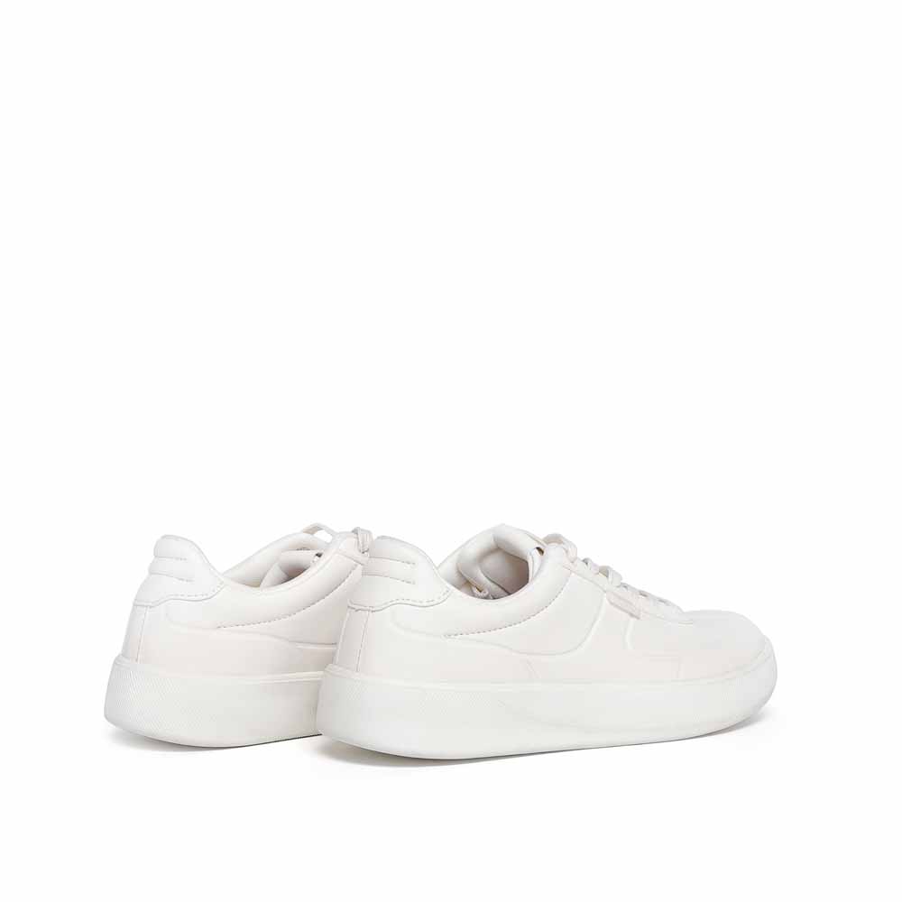LARRIE Men Milk Classic Comfort Ease Sneakers - Image 7